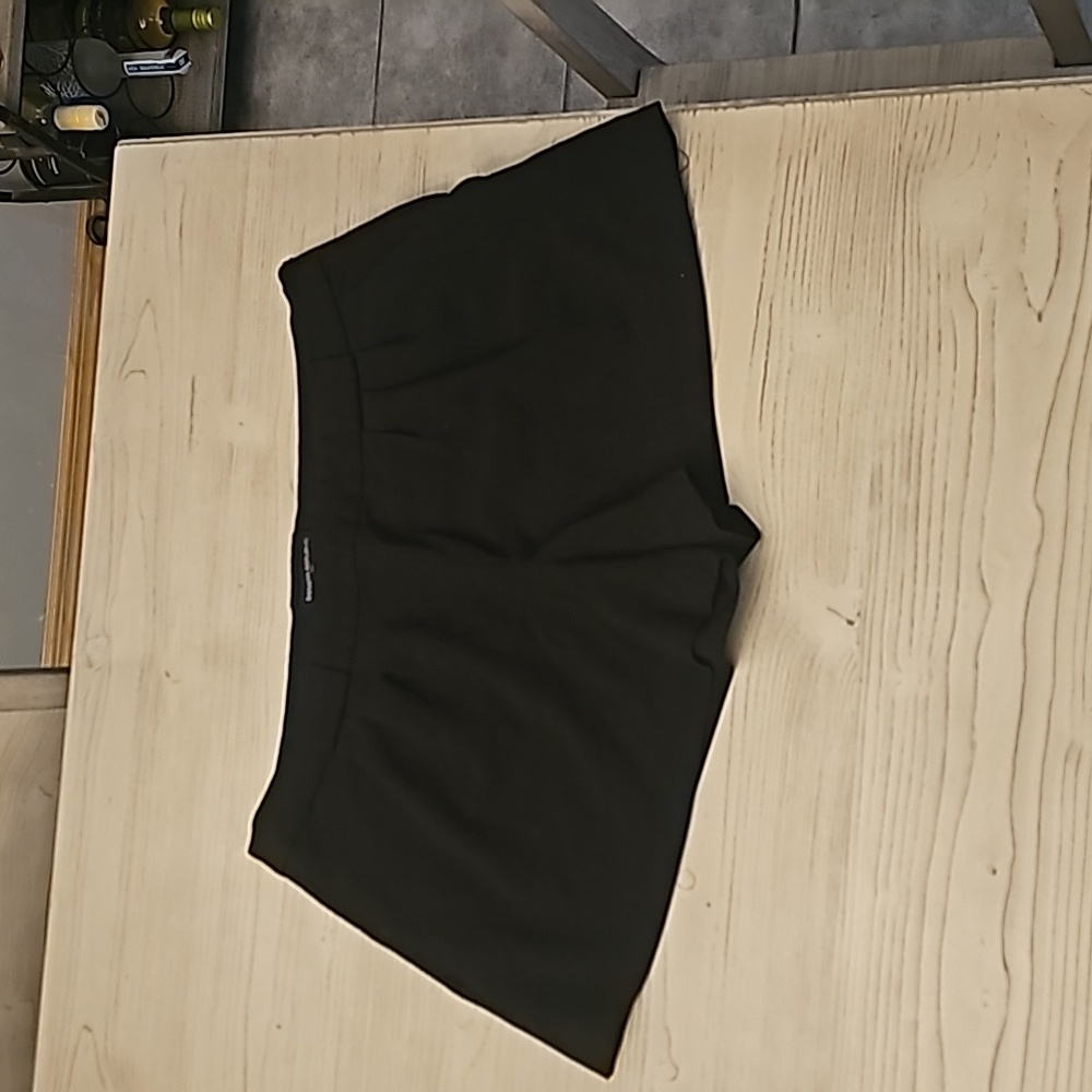 Banana Republic black short size 14